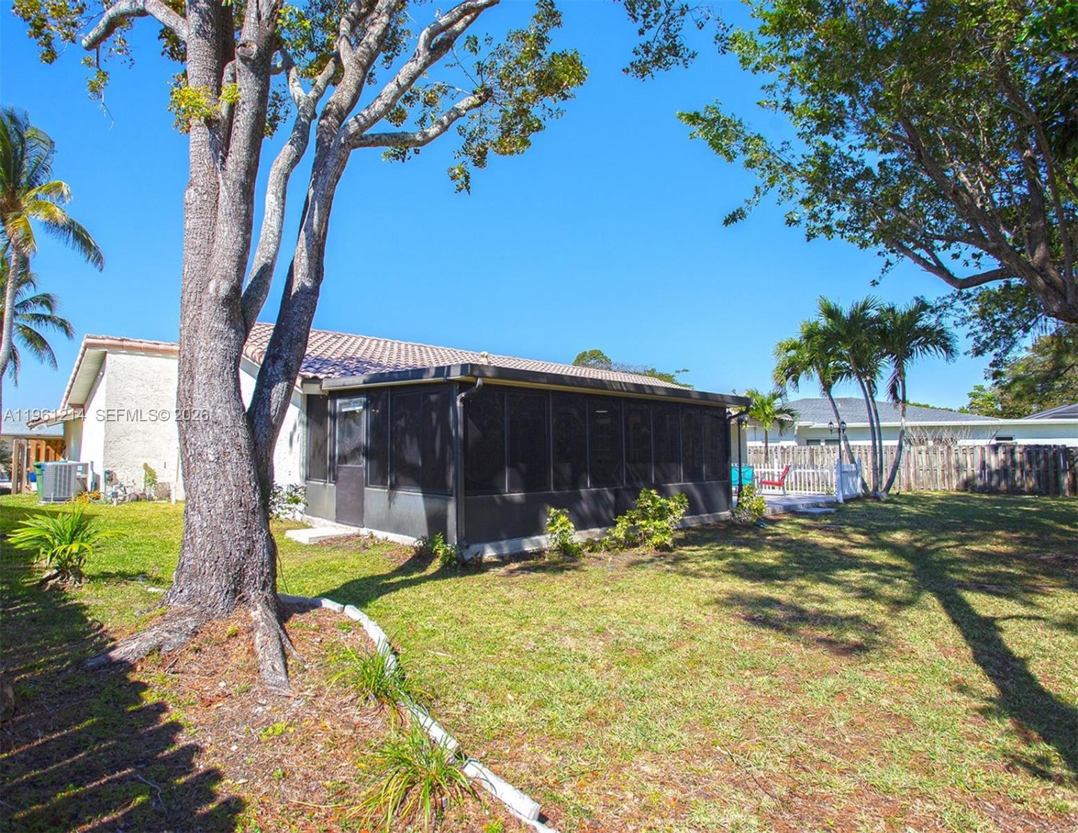 BONAVENTURE LAKES - Residential