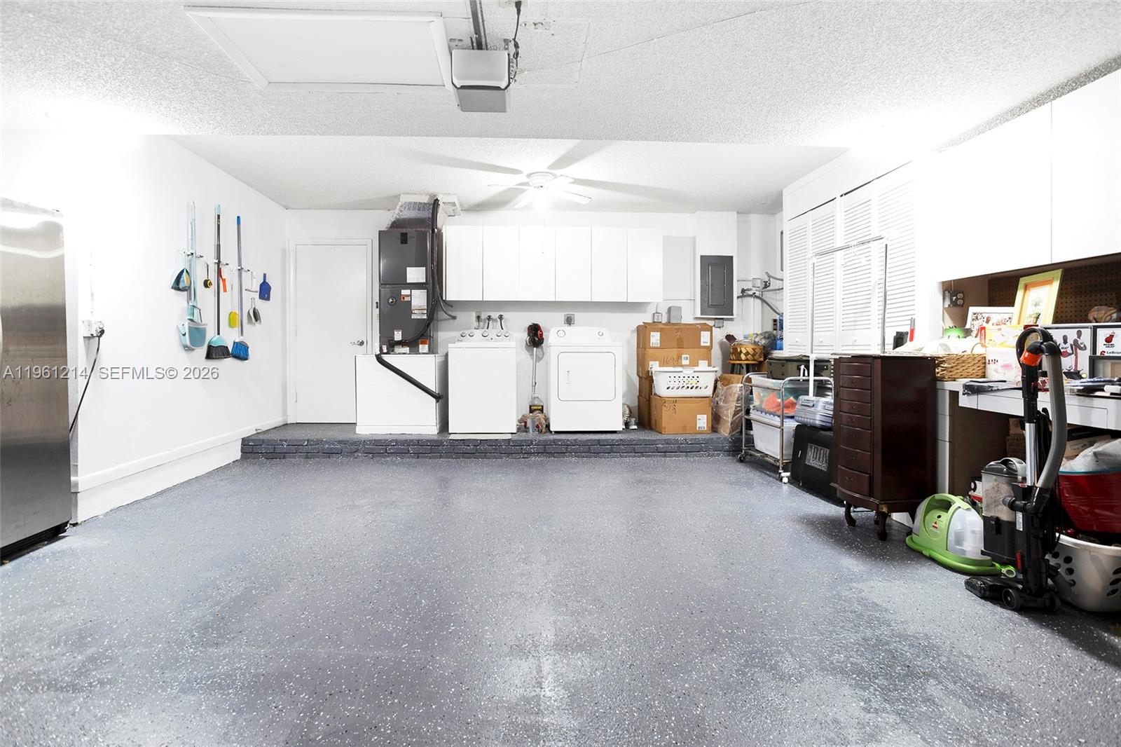 BONAVENTURE LAKES - Residential