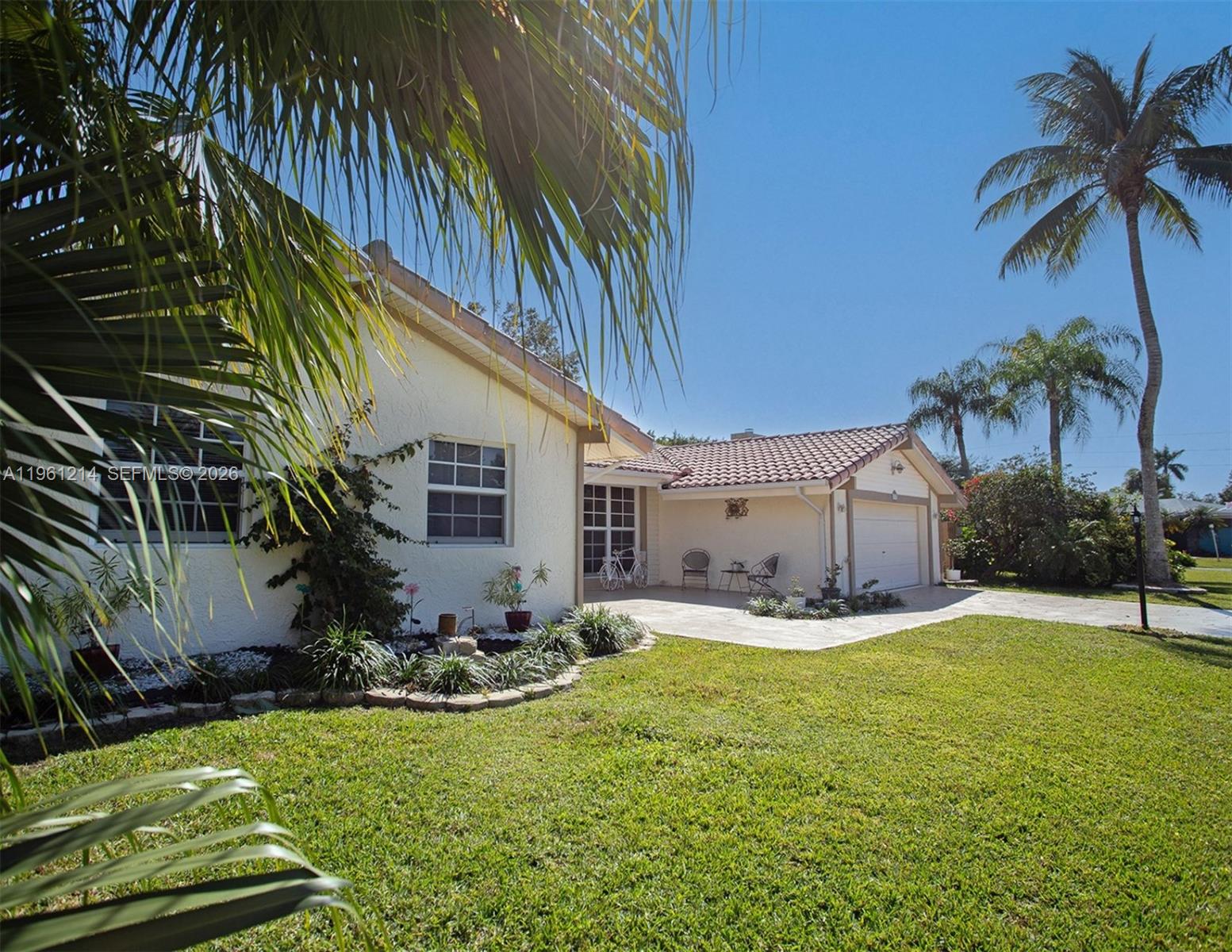 BONAVENTURE LAKES - Residential