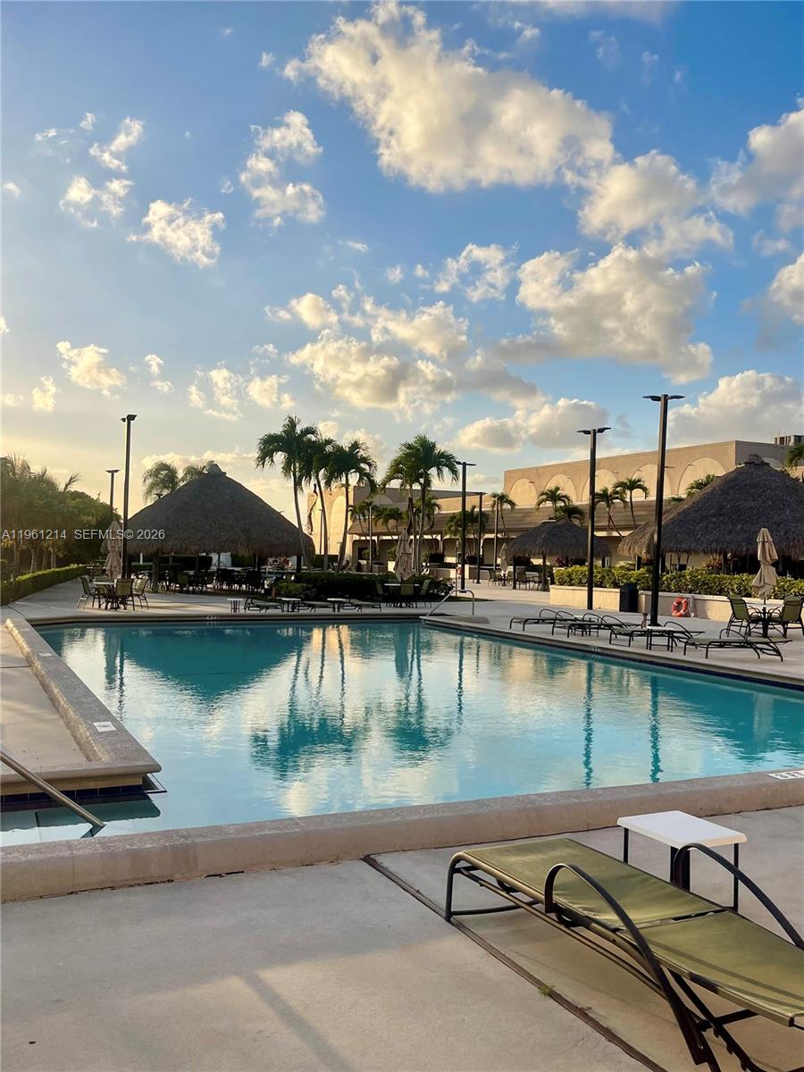 BONAVENTURE LAKES - Residential