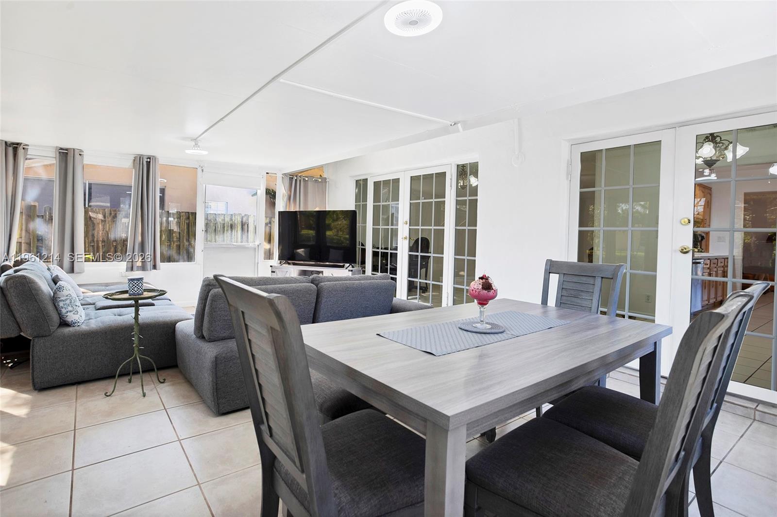 BONAVENTURE LAKES - Residential