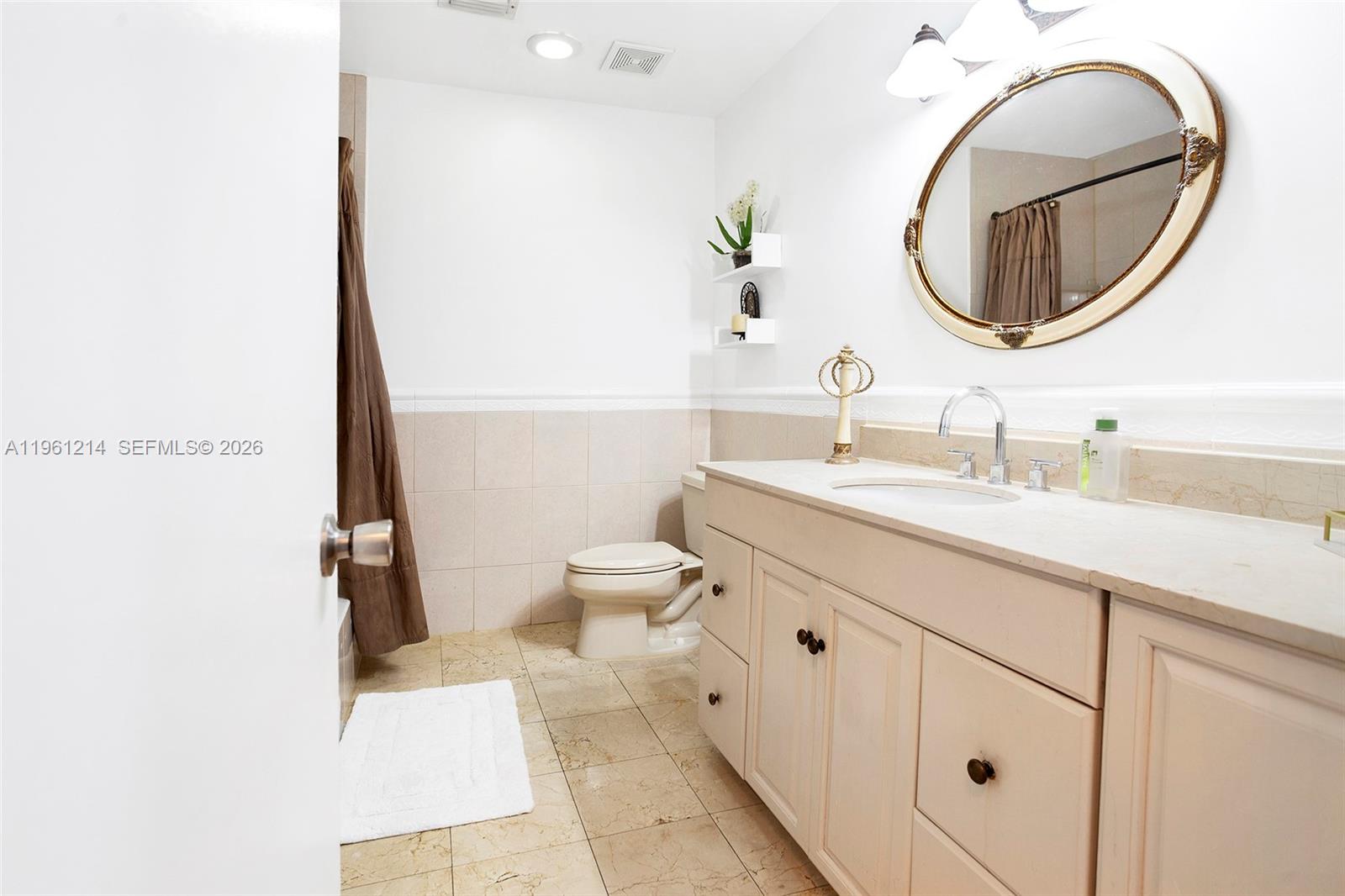 BONAVENTURE LAKES - Residential