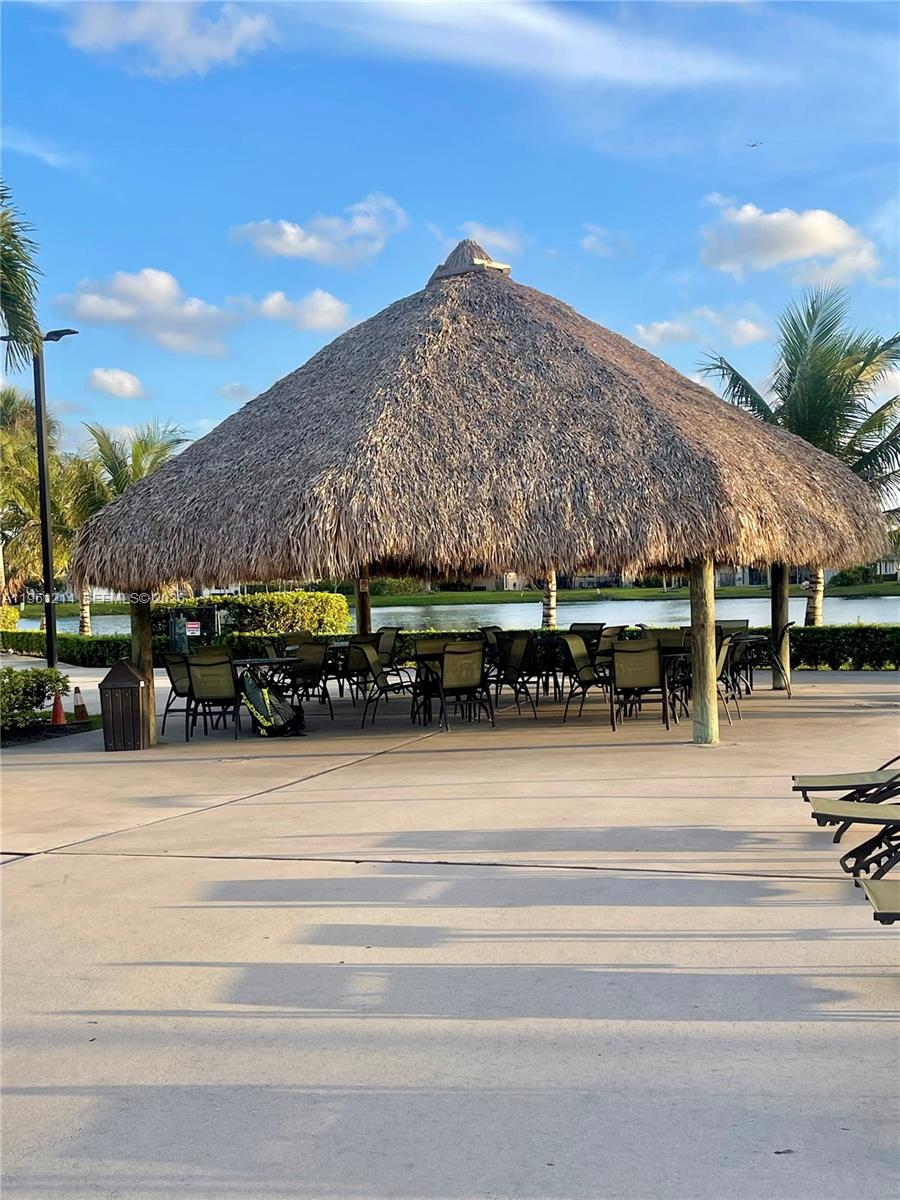 BONAVENTURE LAKES - Residential
