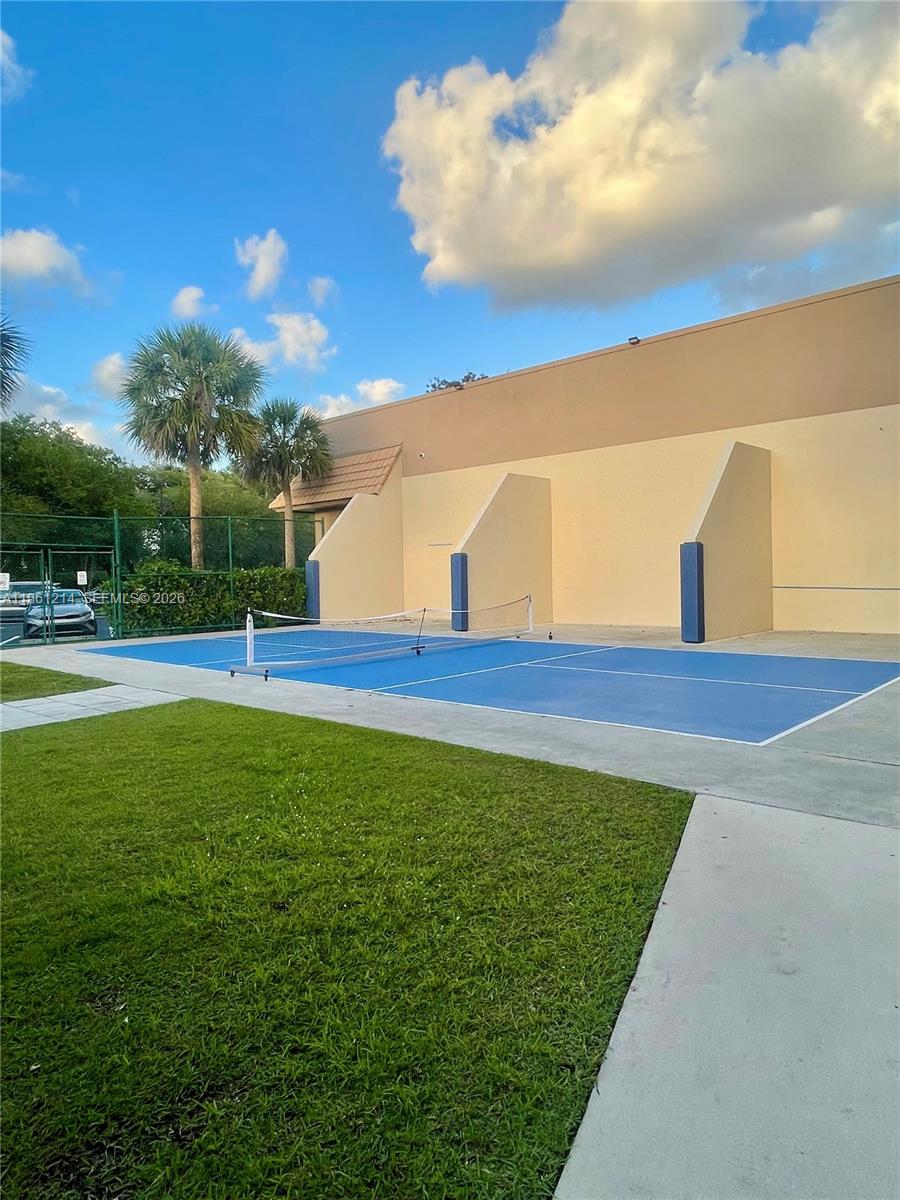BONAVENTURE LAKES - Residential