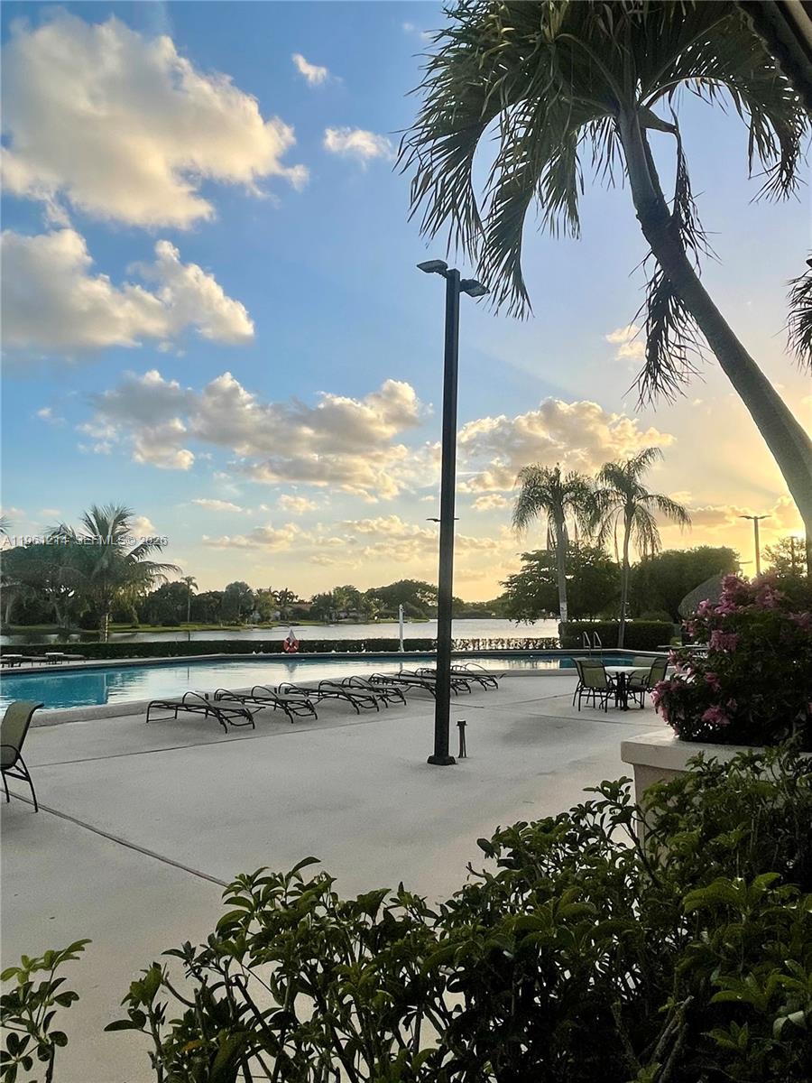 BONAVENTURE LAKES - Residential