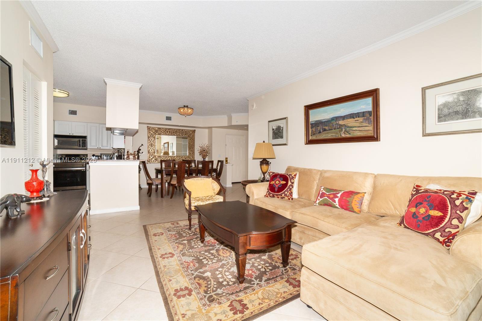 PORTO BELLAGIO CONDO - Residential