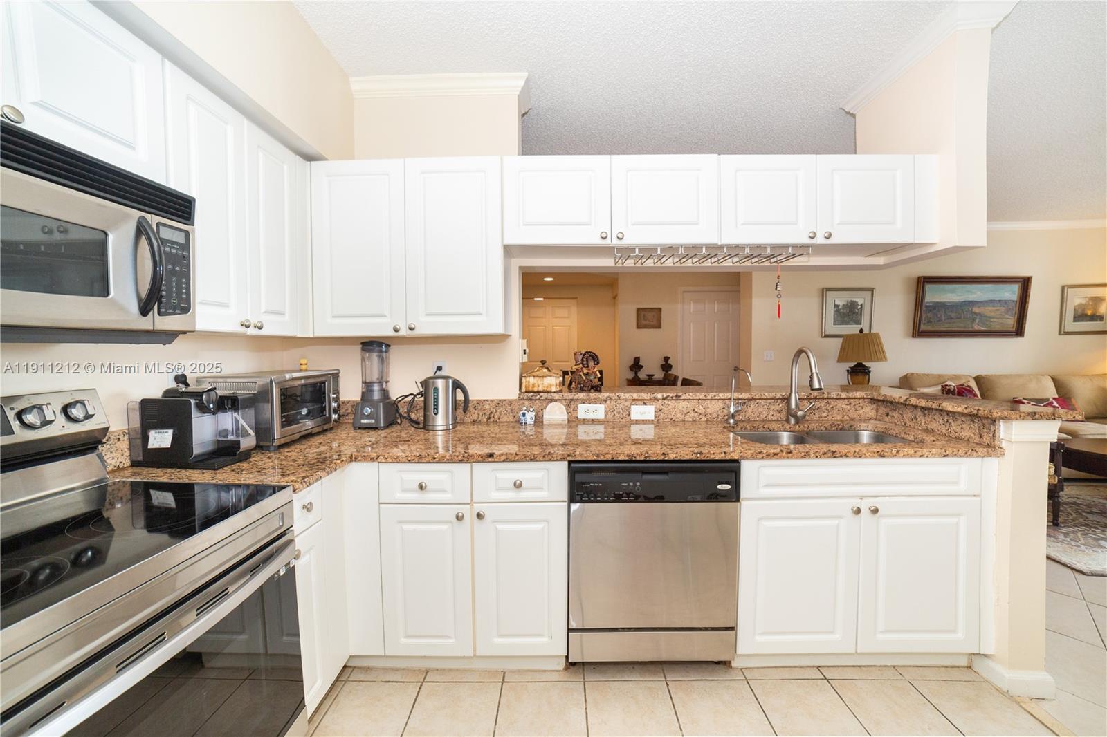 PORTO BELLAGIO CONDO - Residential