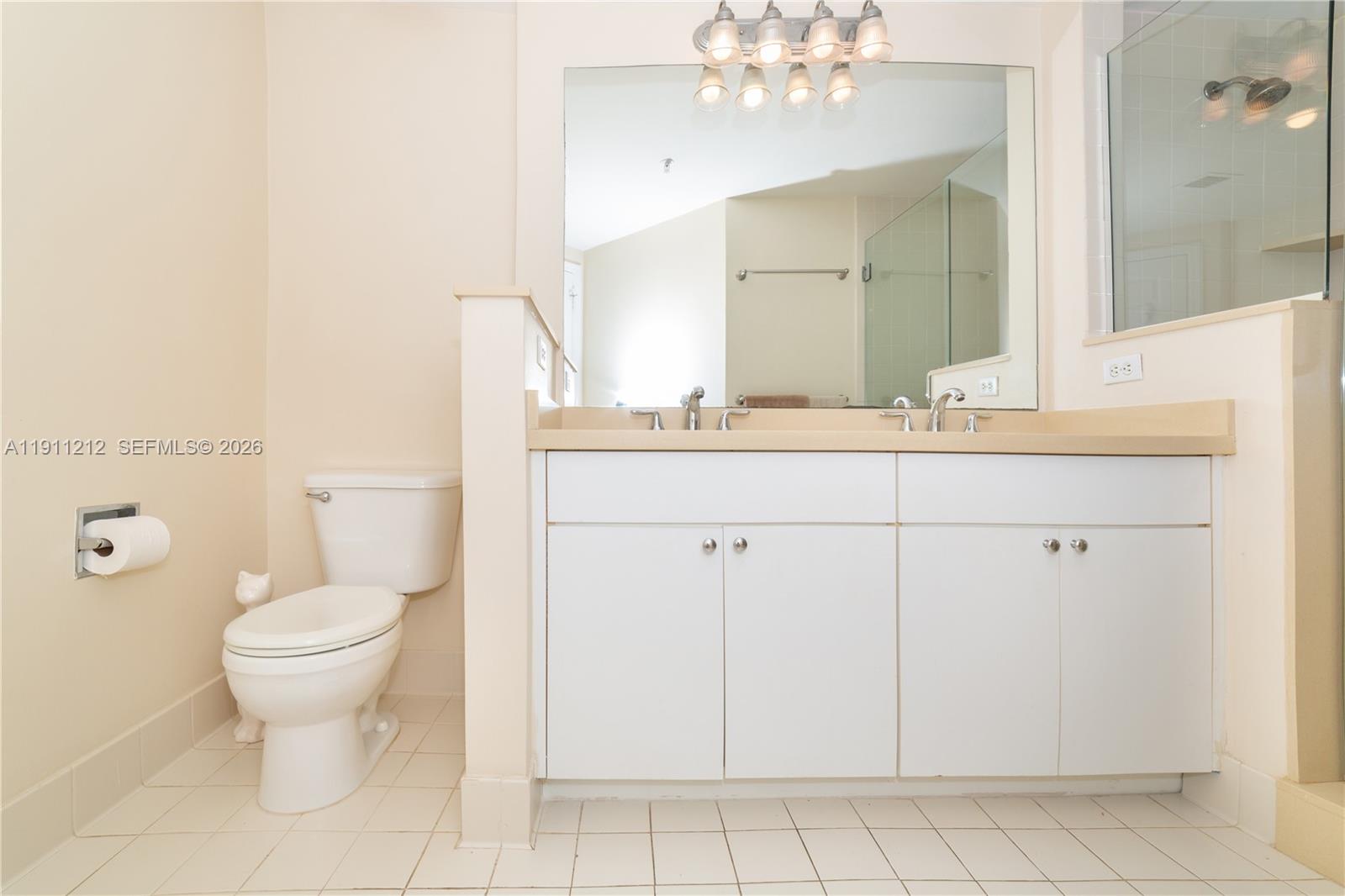 PORTO BELLAGIO CONDO - Residential