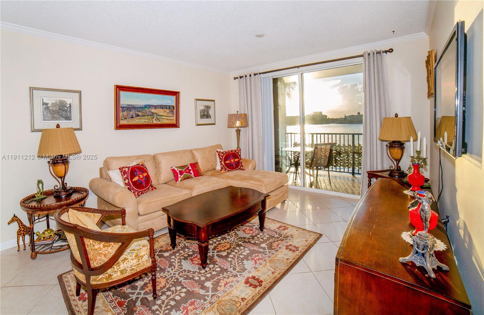 PORTO BELLAGIO CONDO - Residential