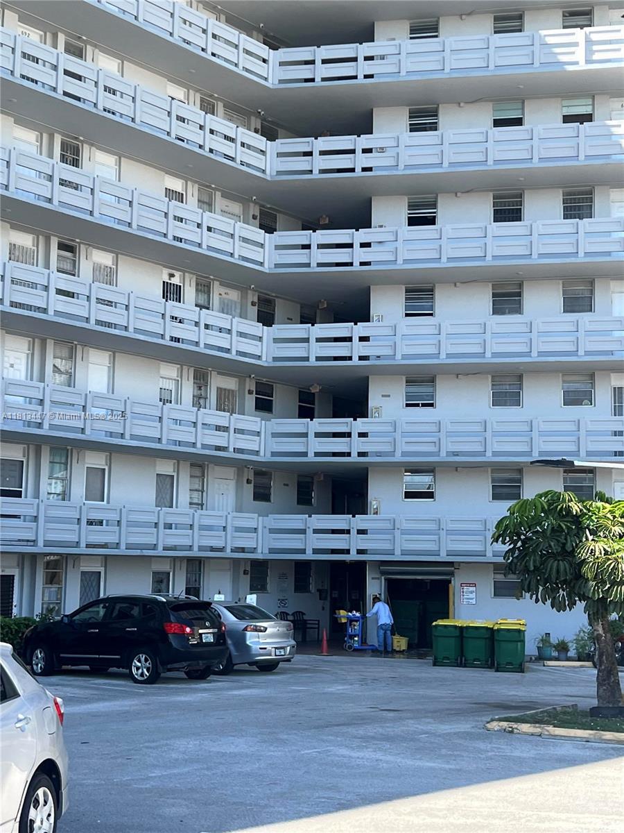 Rental Property at 1401 Ne Miami Gardens Dr 597, Miami, Broward County, Florida - Bedrooms: 2 
Bathrooms: 1  - $2,500 MO.