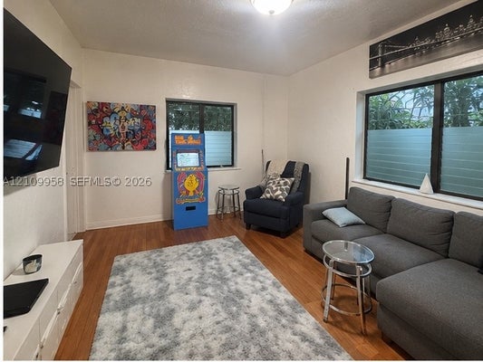1560 JEFFERSON AVE APT 1, MIAMI BEACH, FL 33139 - Image 522f3bffb626335bbdfc37754ecda78e/324009727
