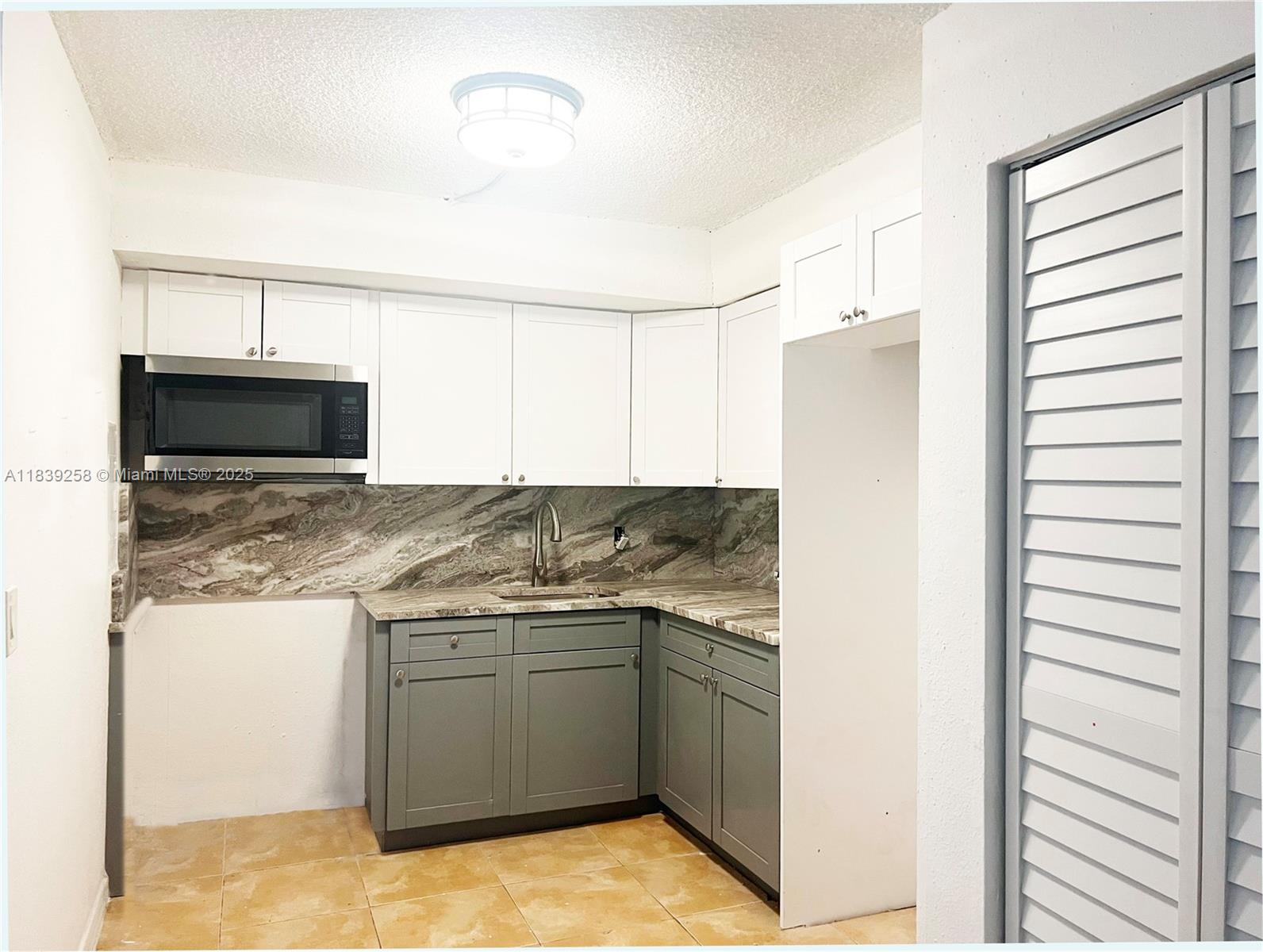 65 NE 59th St 1
