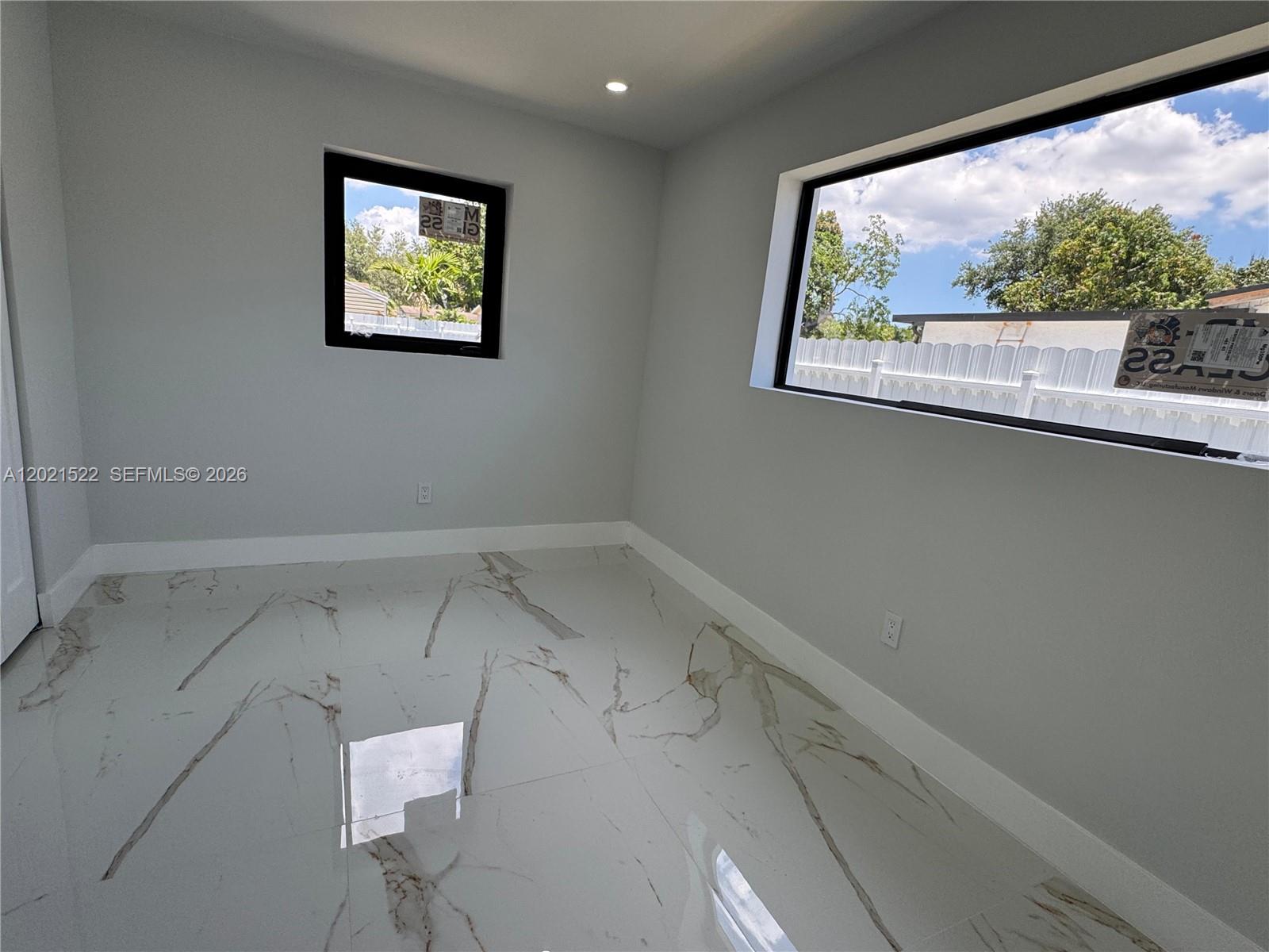 GREENDALE ESTATES SEC FIV - Residential