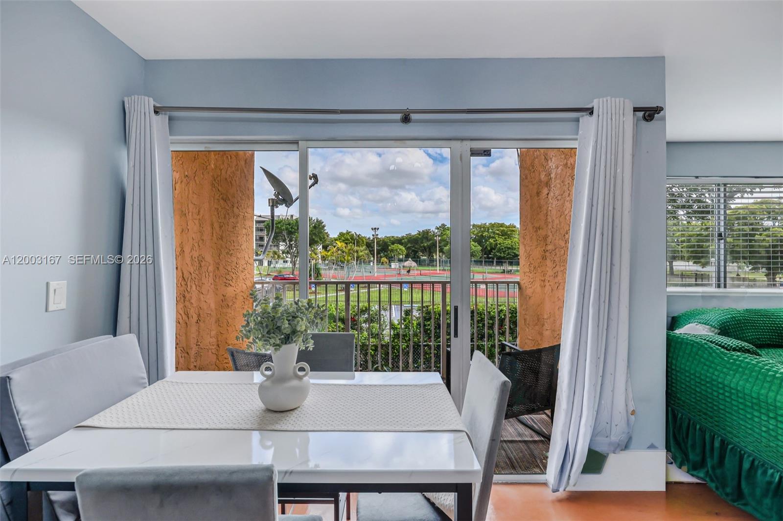 PASEO REAL CONDO - Residential