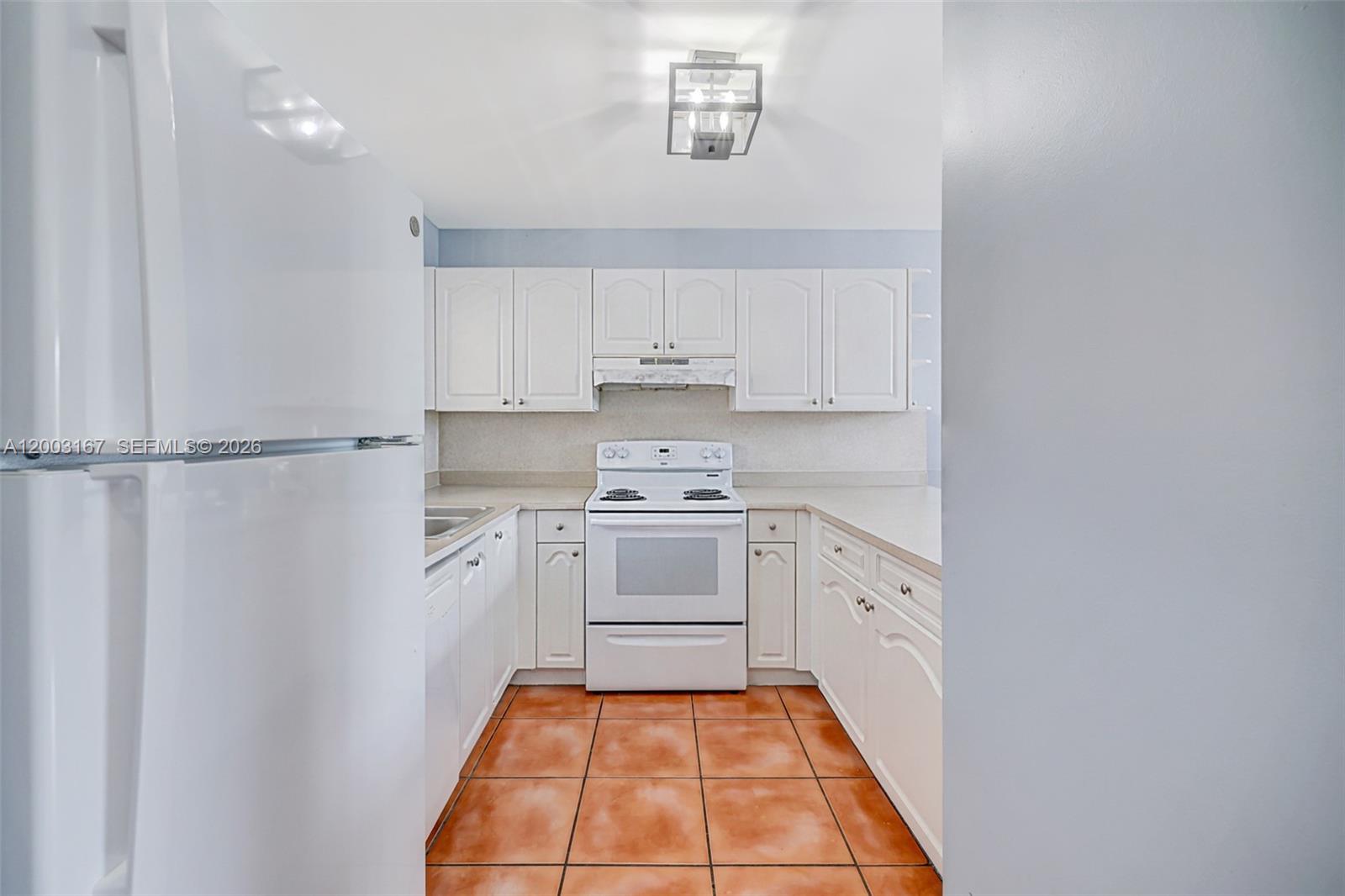 PASEO REAL CONDO - Residential