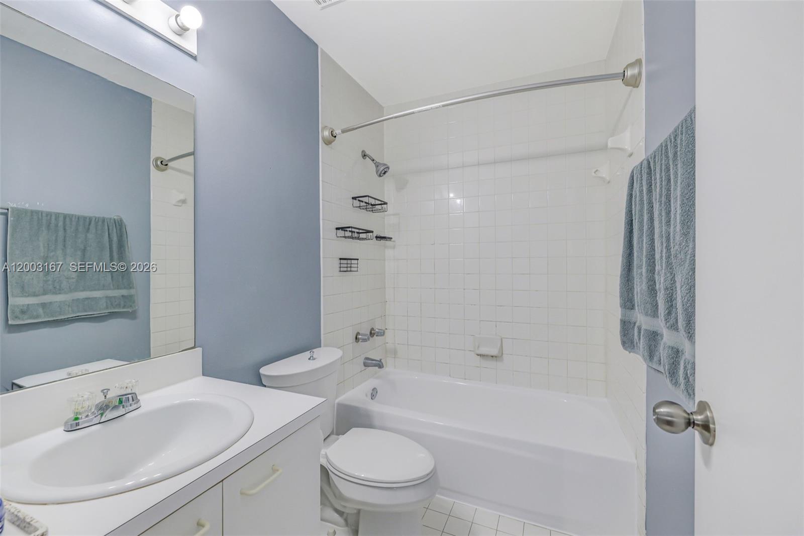 PASEO REAL CONDO - Residential