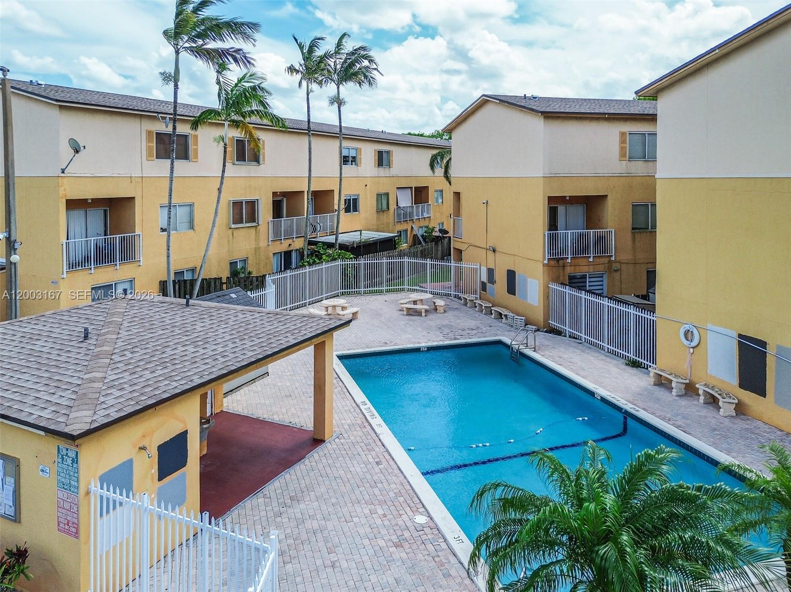 PASEO REAL CONDO - Residential