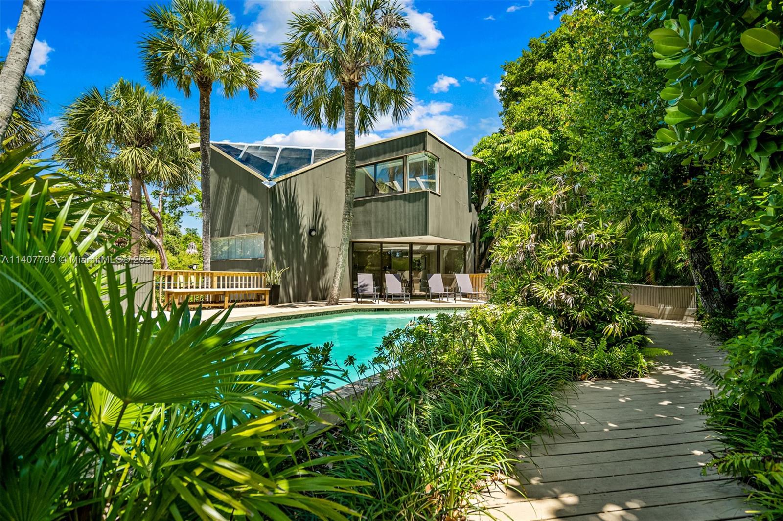 LAS OLAS BY THE SEA EXT - Residential