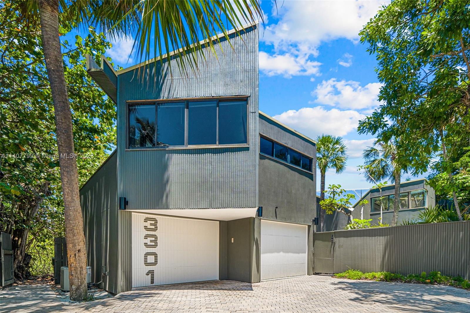 LAS OLAS BY THE SEA EXT - Residential