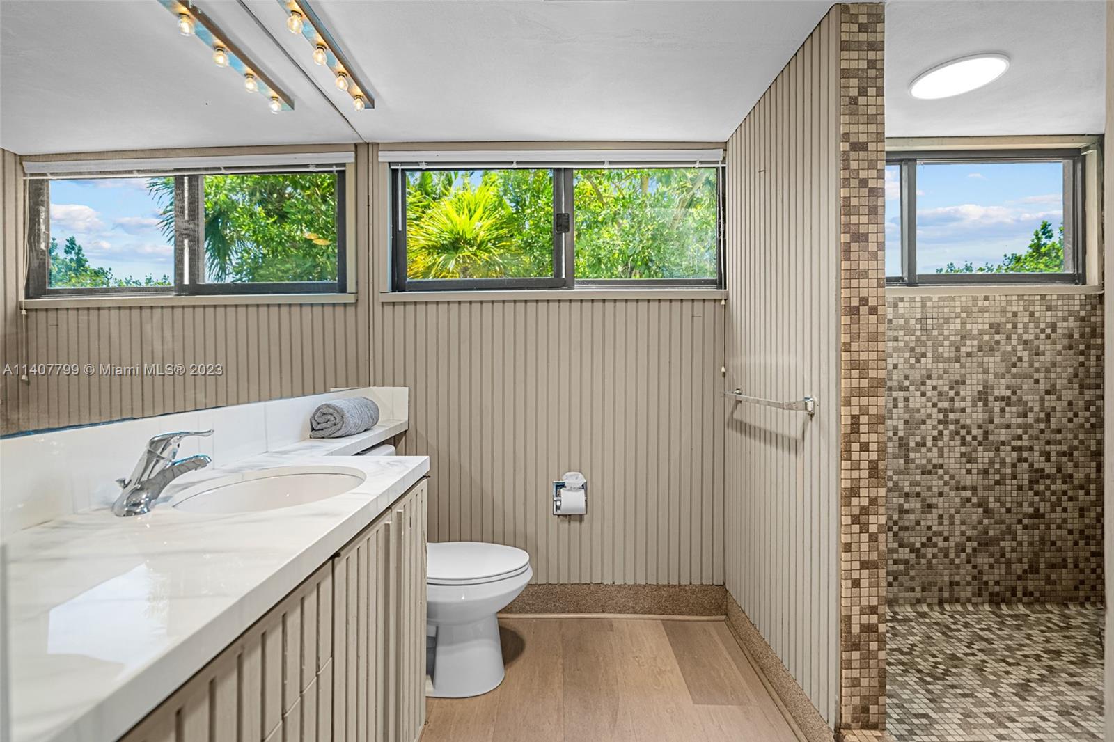 LAS OLAS BY THE SEA EXT - Residential