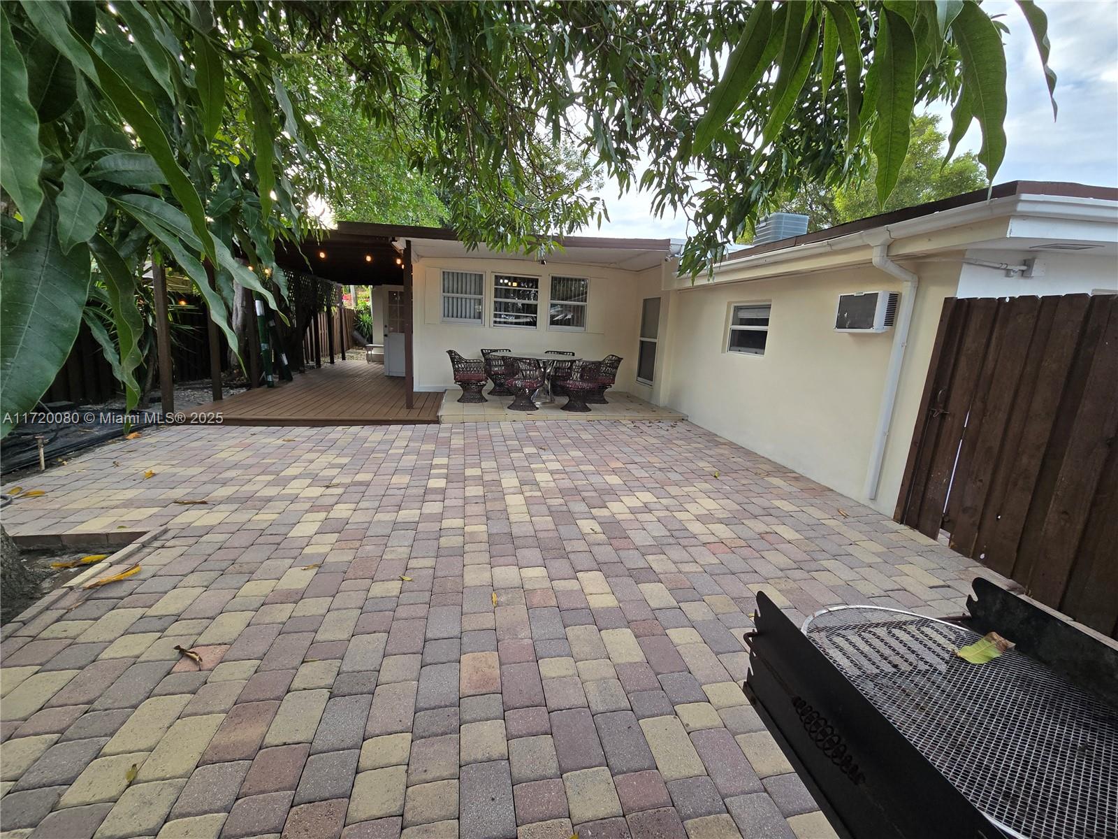 LAWN ACRES - Residential Lease