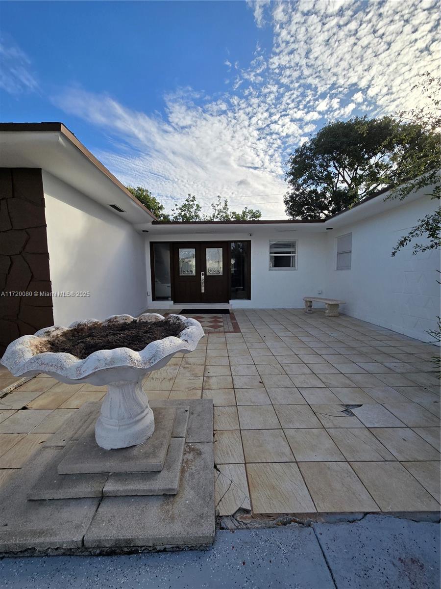 LAWN ACRES - Residential Lease