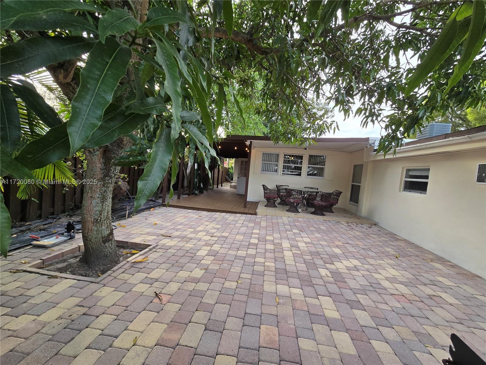 LAWN ACRES - Residential Lease