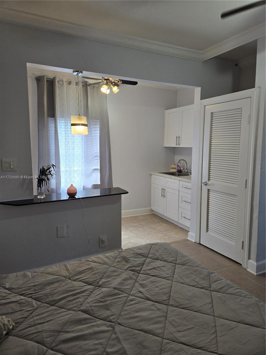 LAWN ACRES - Residential Lease