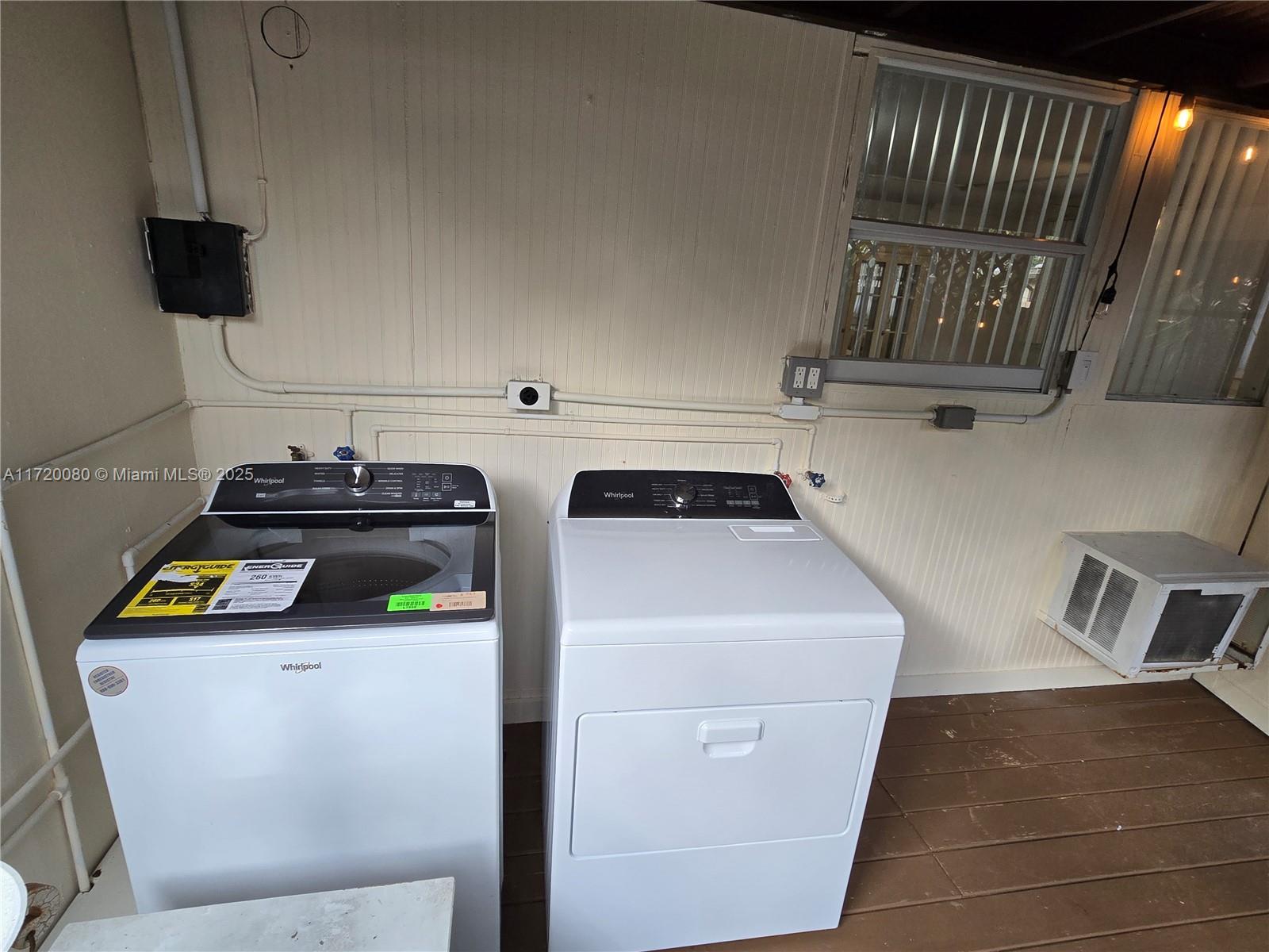 LAWN ACRES - Residential Lease