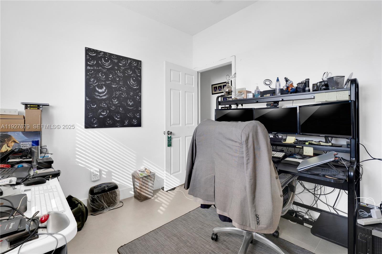 TWIN LAKE SHORES EAST - Residential