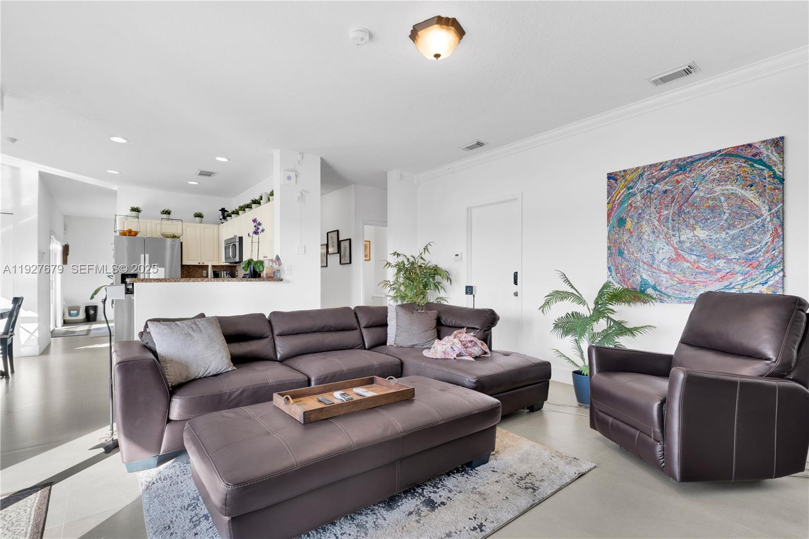 TWIN LAKE SHORES EAST - Residential