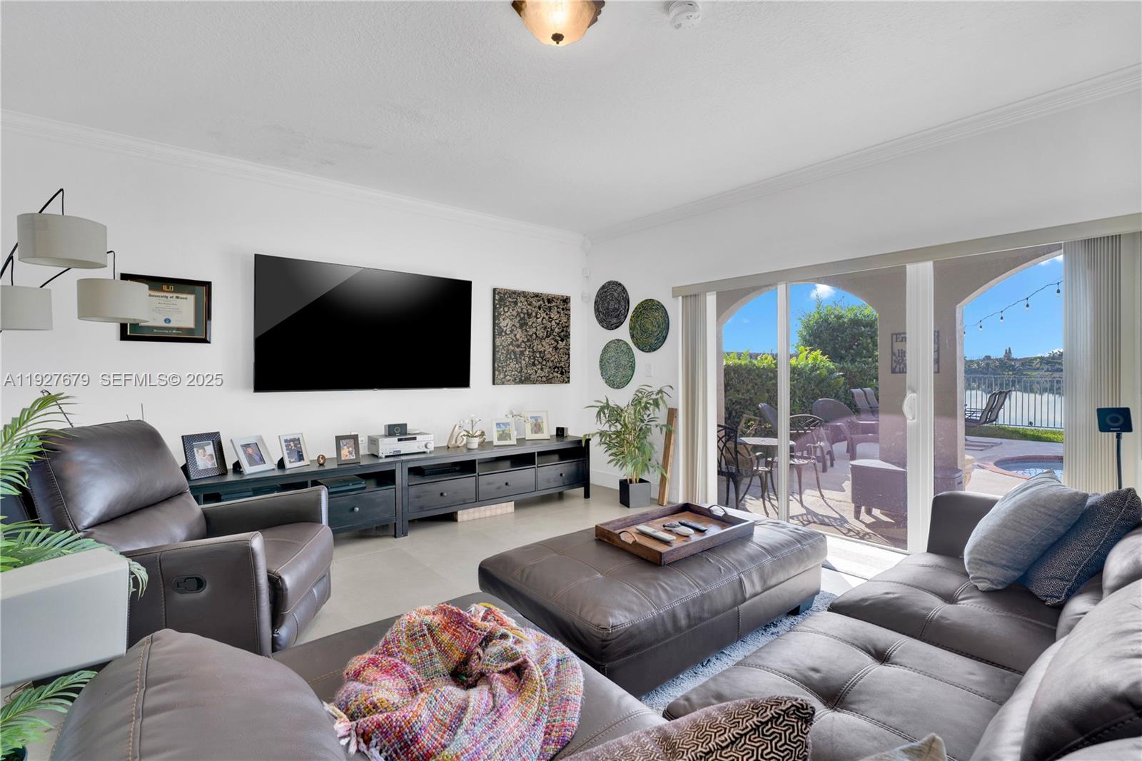 TWIN LAKE SHORES EAST - Residential