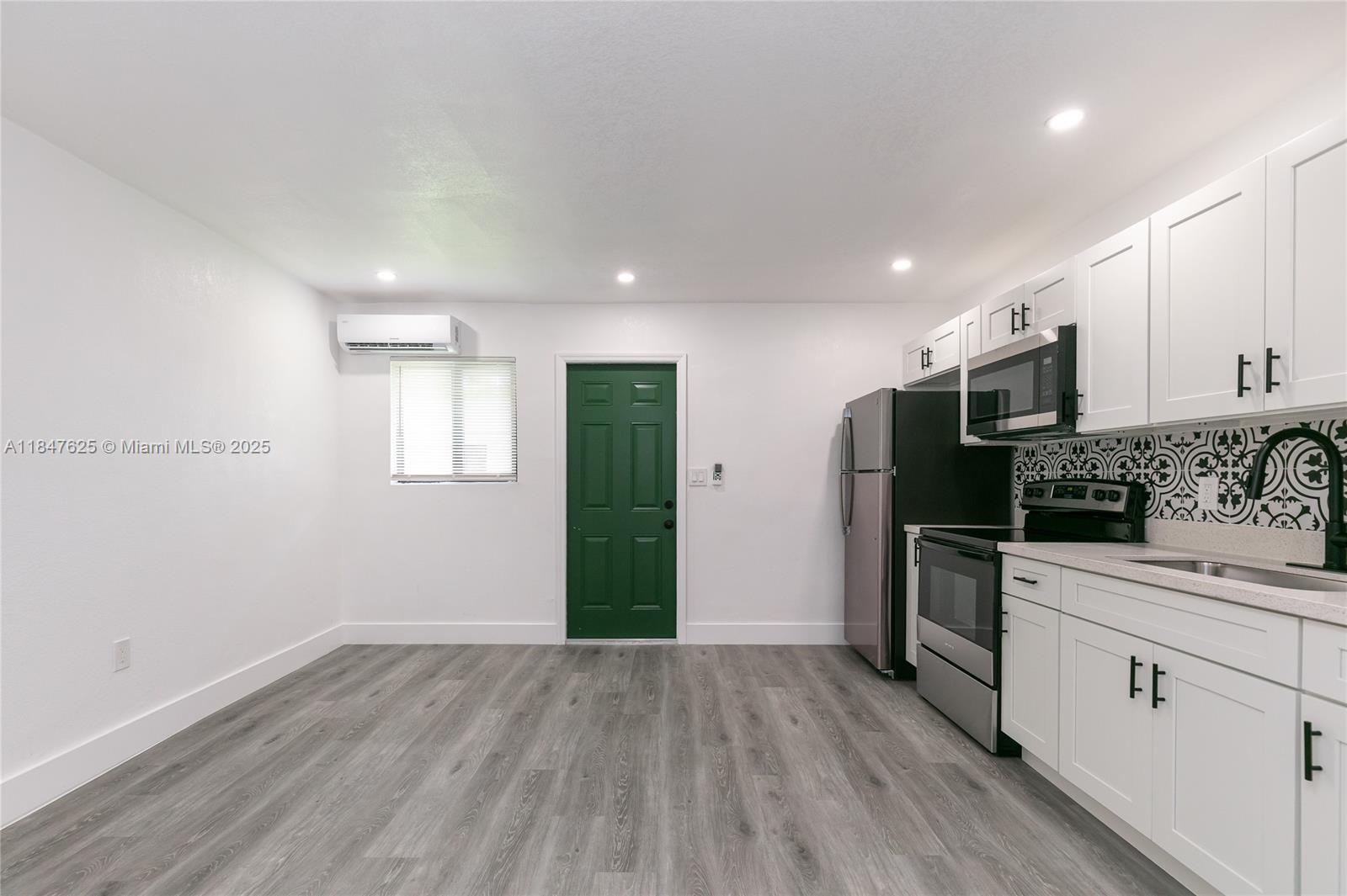 SUN LAND PARK - Residential Income