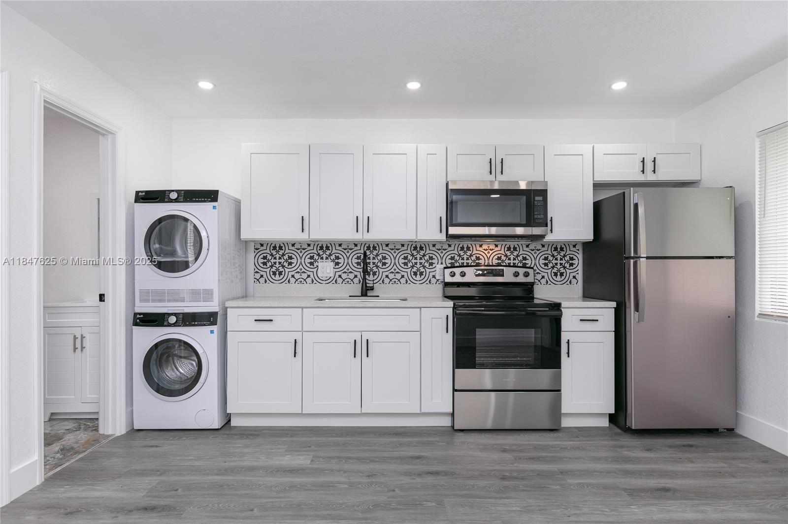 SUN LAND PARK - Residential Income