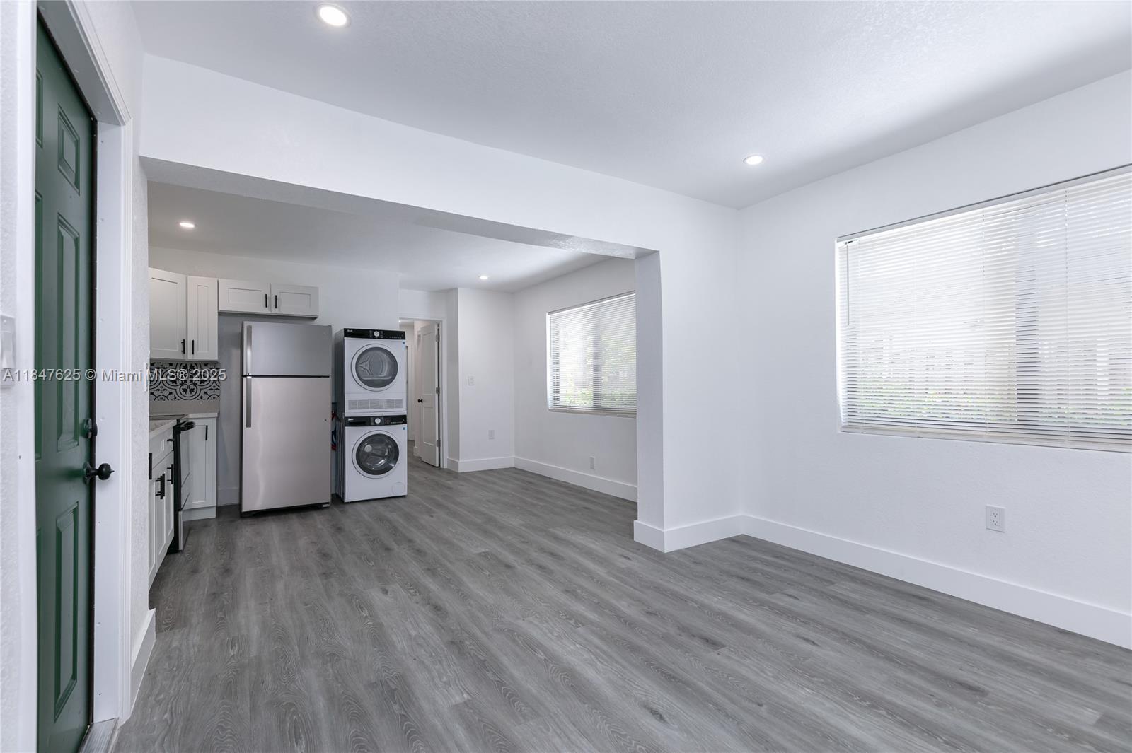 SUN LAND PARK - Residential Income