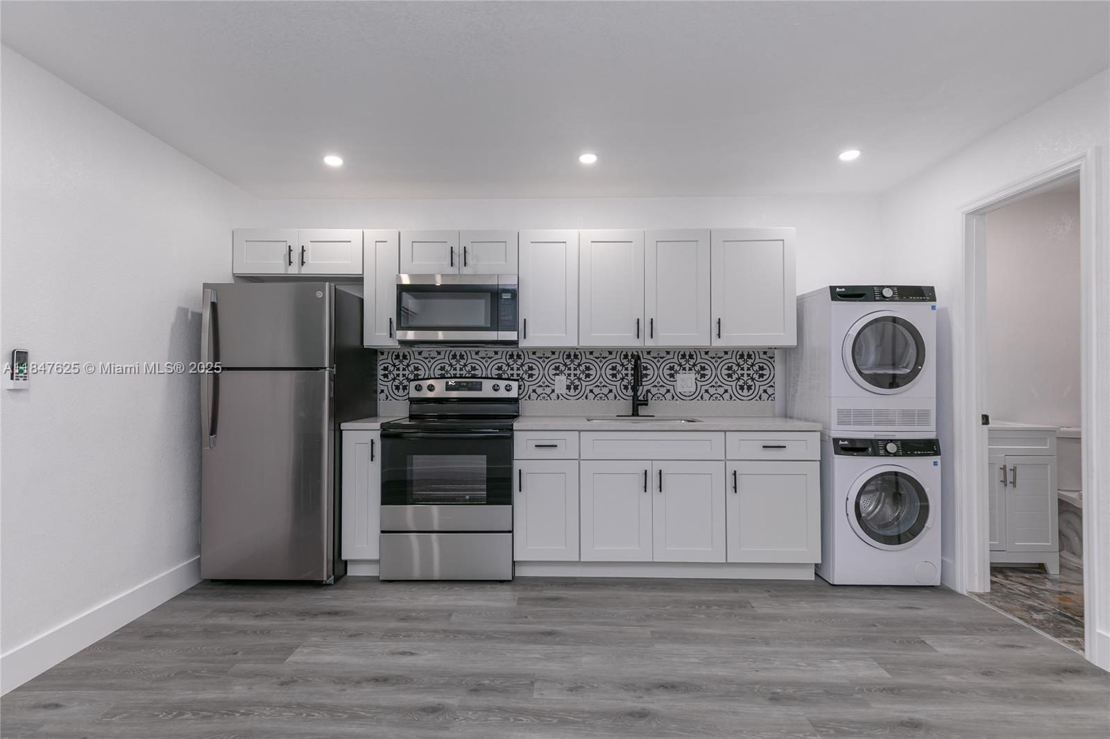 SUN LAND PARK - Residential Income