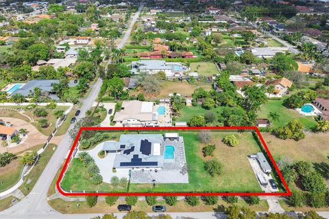 Tiny photo for 135 SW 125th Ave, Miami, FL 33184 (MLS # A11972272)