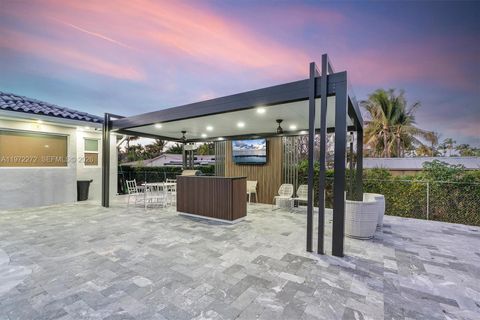 Tiny photo for 135 SW 125th Ave, Miami, FL 33184 (MLS # A11972272)