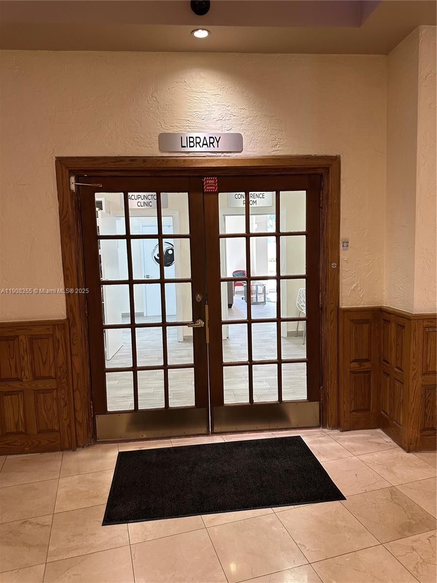 SEA AIR TOWERS CONDO - Residential