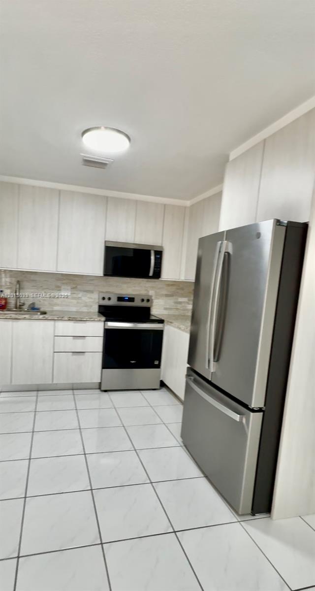 DAXAL SUB 1ST ADDN - Residential Lease