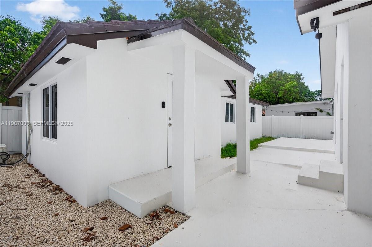 WEST END PARK AMD PL - Residential Income