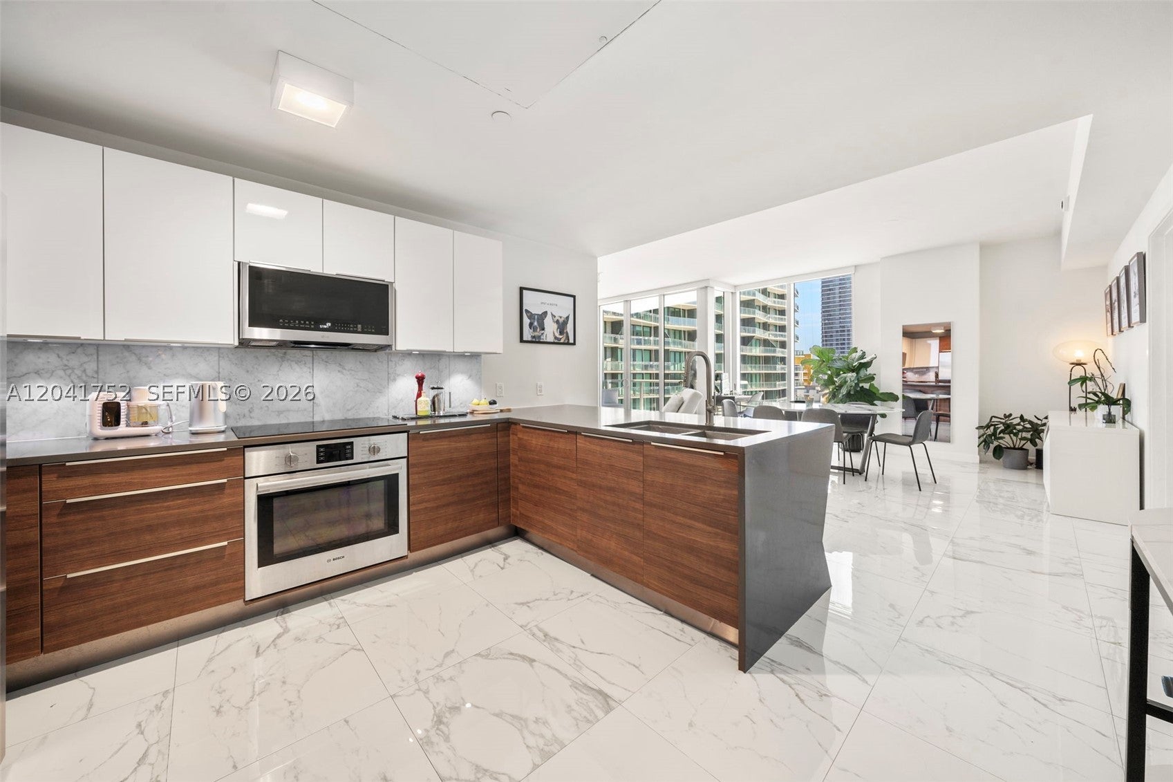 601 NE 27th St 1001