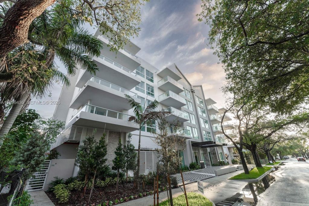 Photo of 1850 Monroe St #409, Hollywood, FL 33020 (MLS # A11999436)
