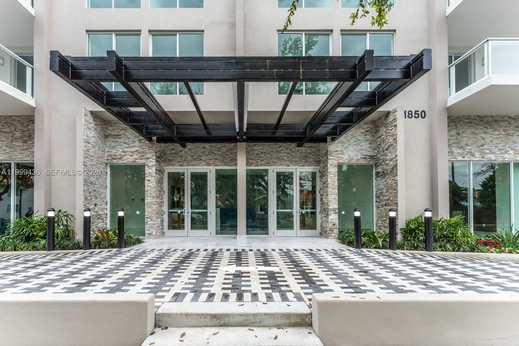 Photo of 1850 Monroe St #409, Hollywood, FL 33020 (MLS # A11999436)