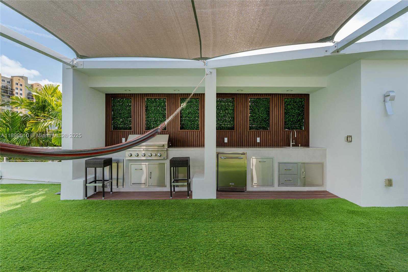 SPRING GARDEN - Residential