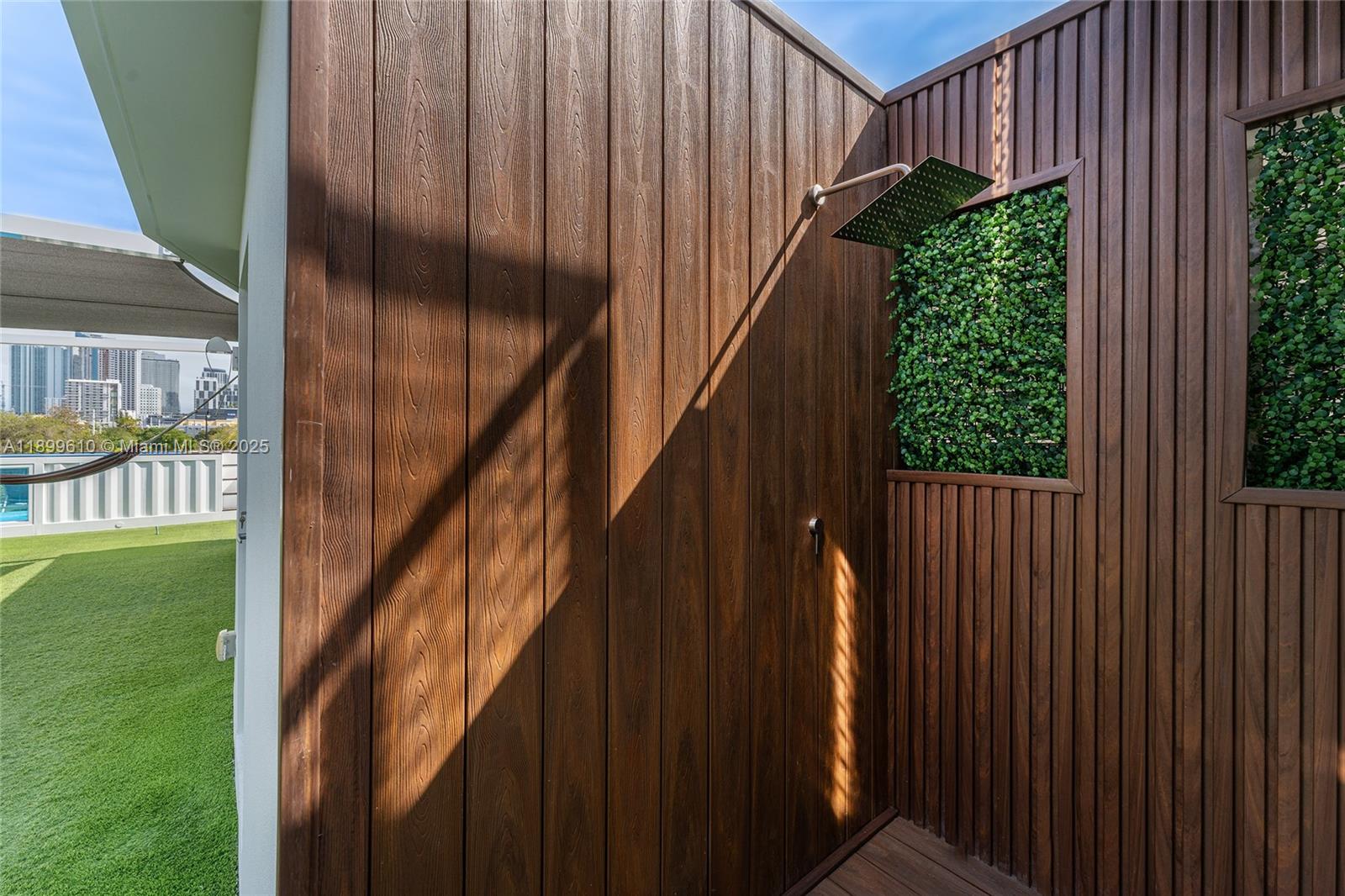 SPRING GARDEN - Residential