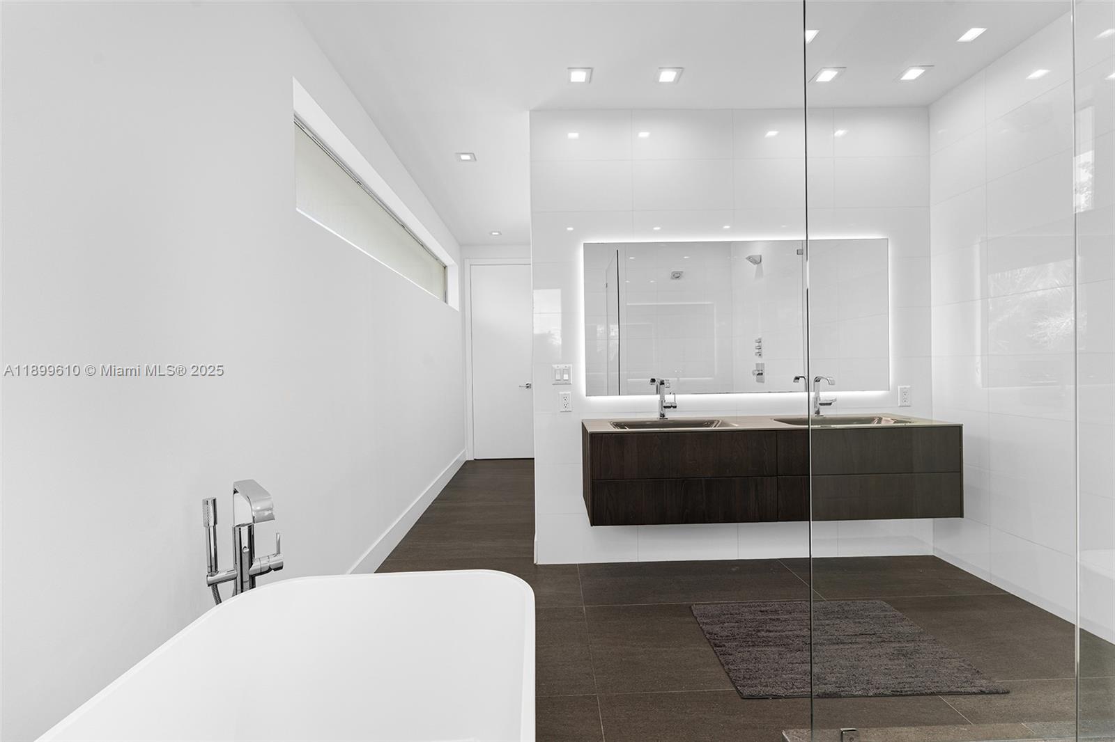 SPRING GARDEN - Residential