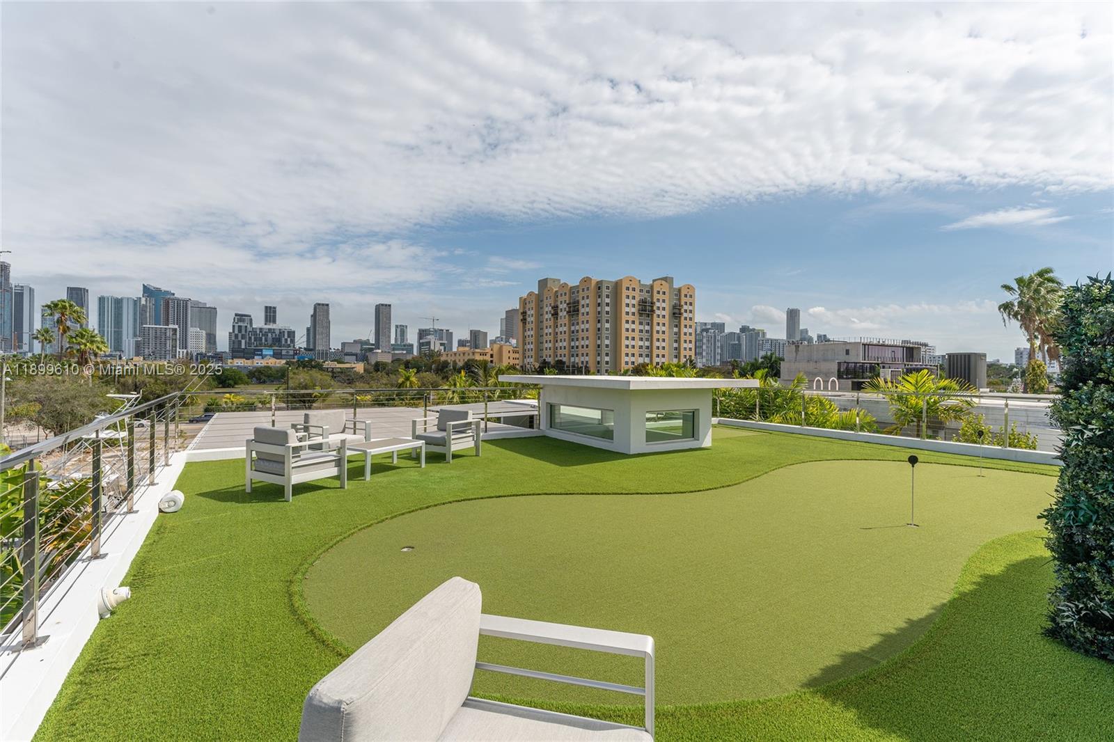 SPRING GARDEN - Residential