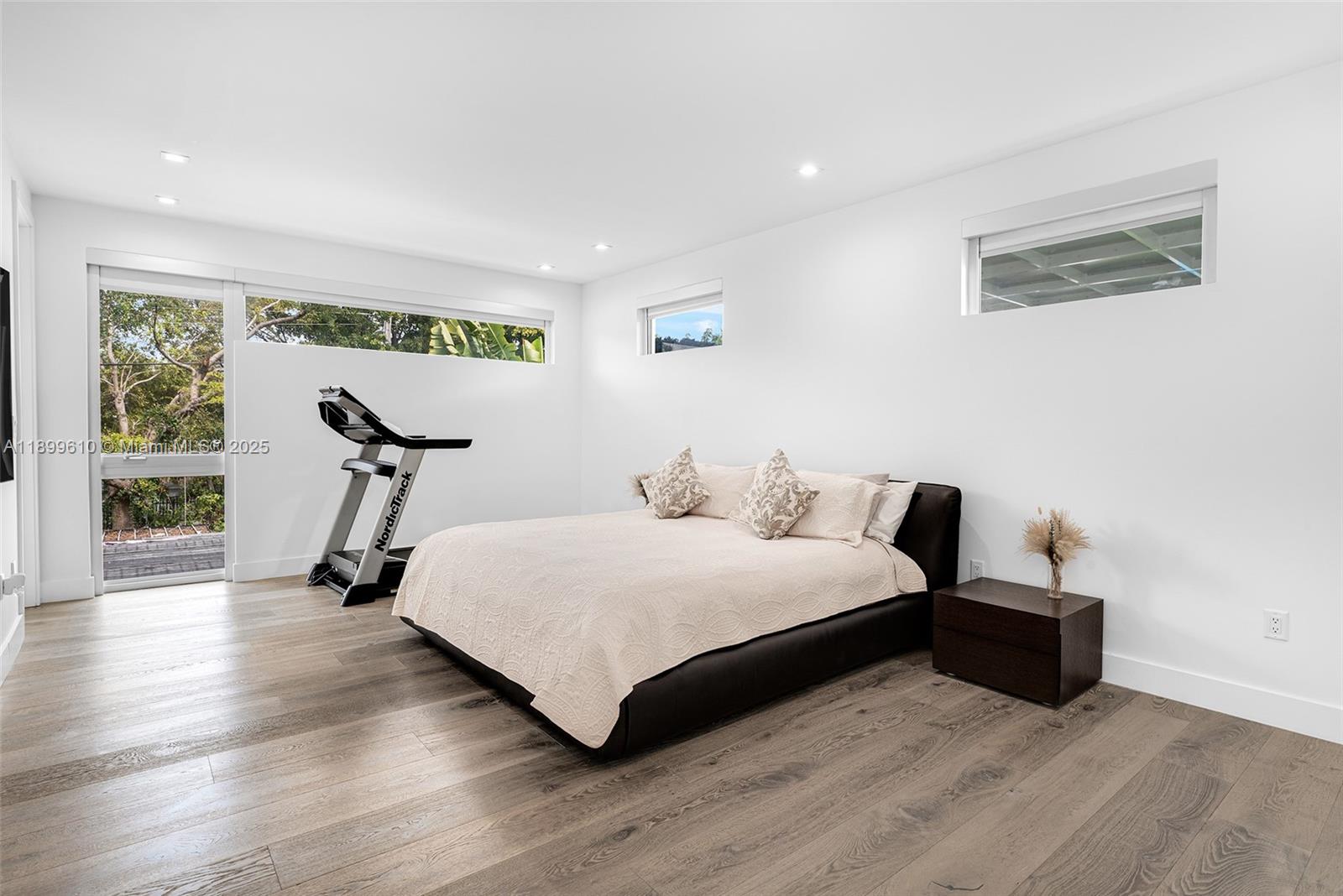 SPRING GARDEN - Residential