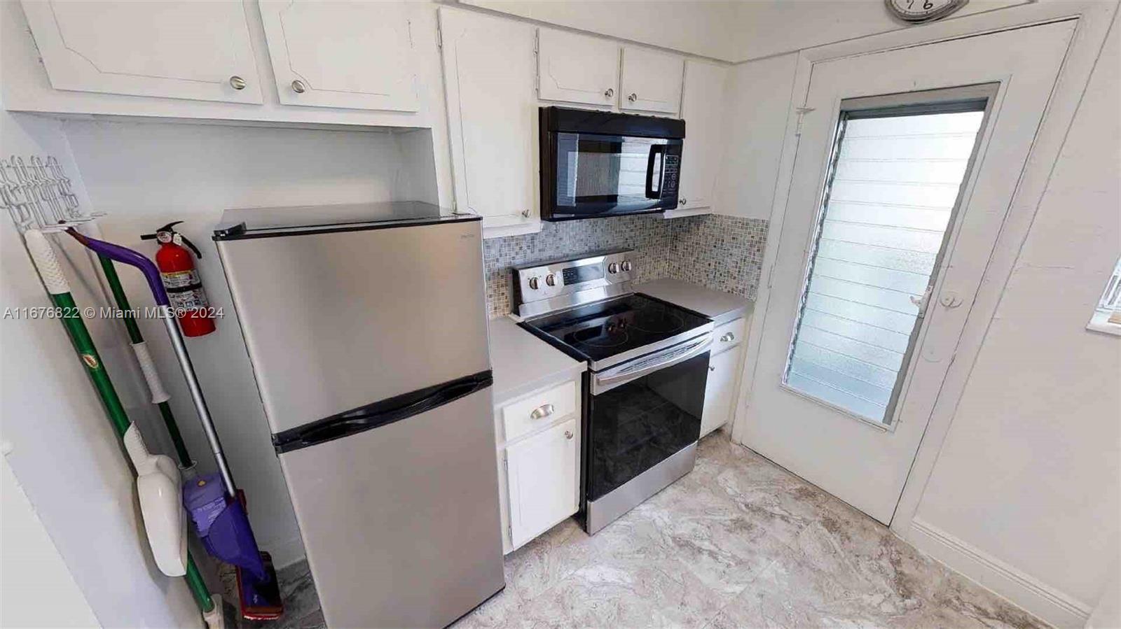 THE MERIDIAN CONDO - Residential